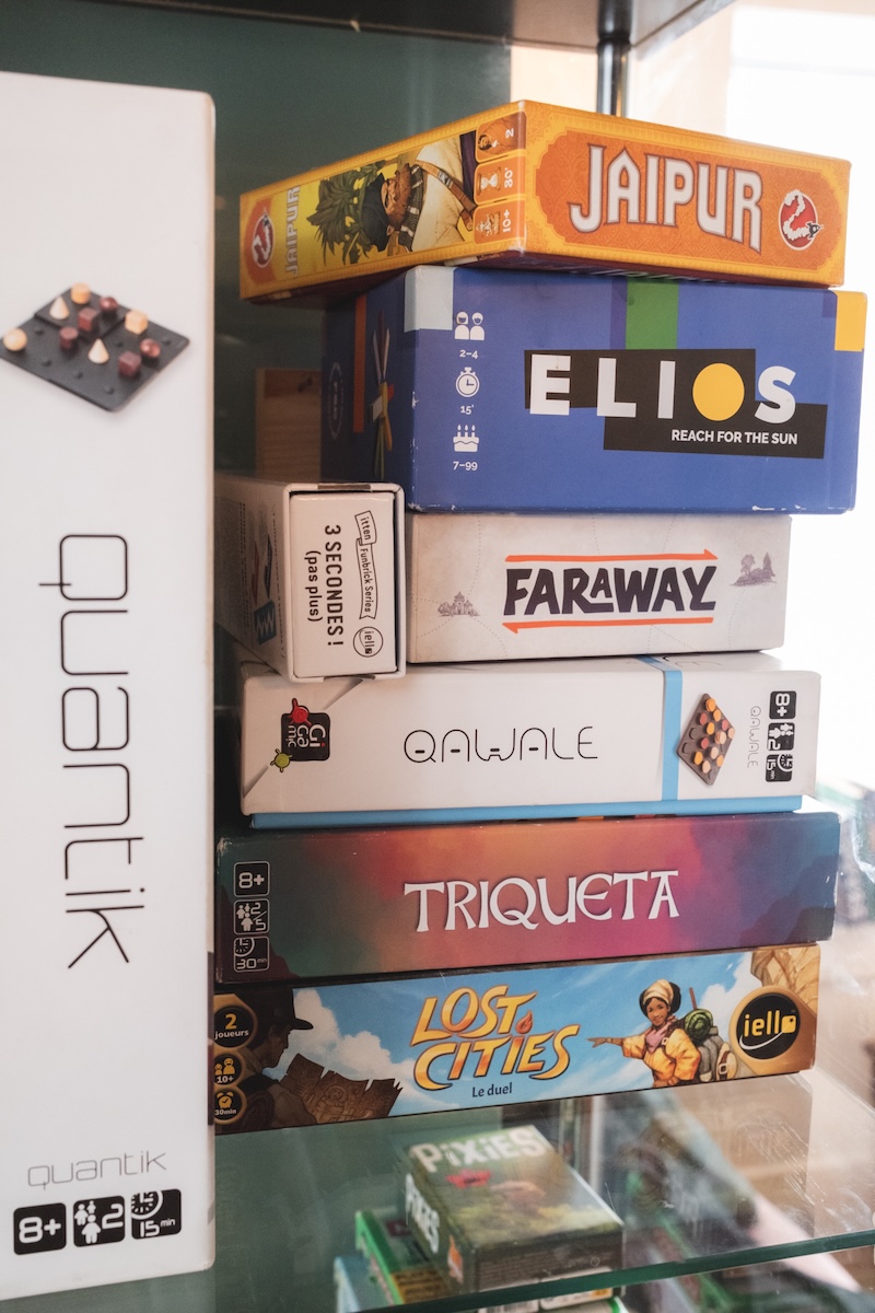 Livres et casse-têtes